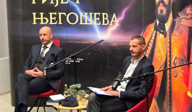 Др Микоња Кнежевић одржао предавање „Његошев хришћански платонизам“