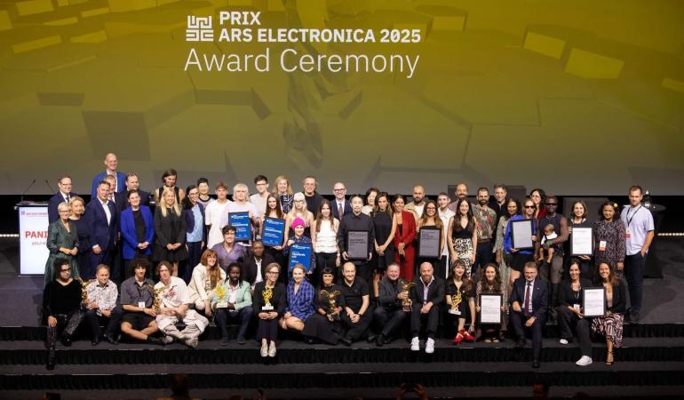 Тиму пројекта "ХЕРОИНЕ" уручена EU Grand Prize for Citizen Science на церемонији у Линцу